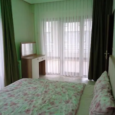 Guenluek Kiralik 3+1 Apartment Trabzon