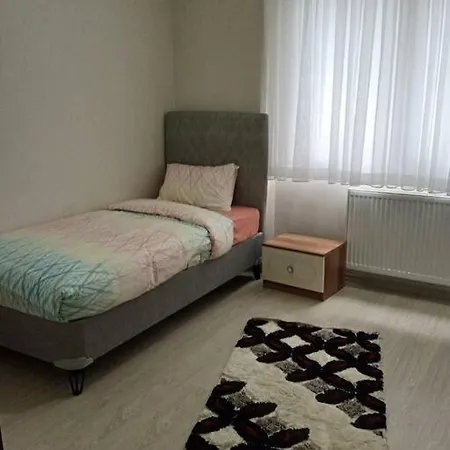 Guenluek Kiralik 3+1 Apartment